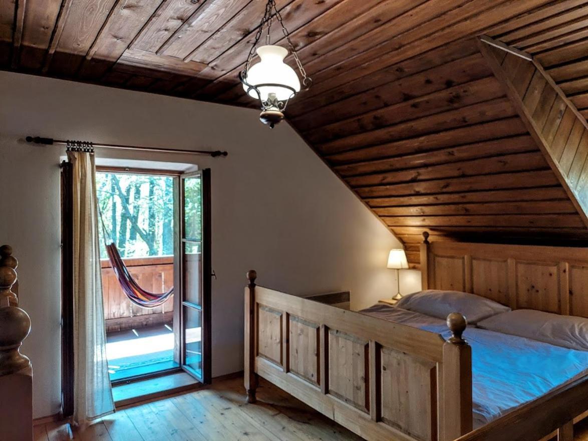 Apartmany Cerveny Dvur Chvalšiny المظهر الخارجي الصورة