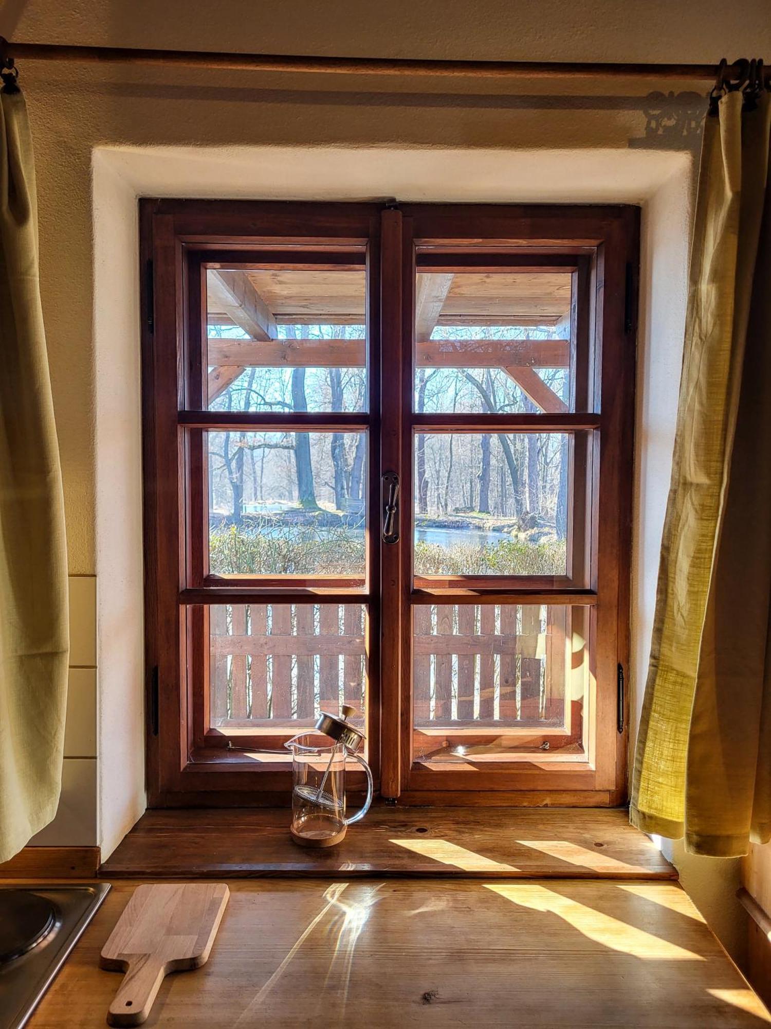 Apartmany Cerveny Dvur Chvalšiny المظهر الخارجي الصورة