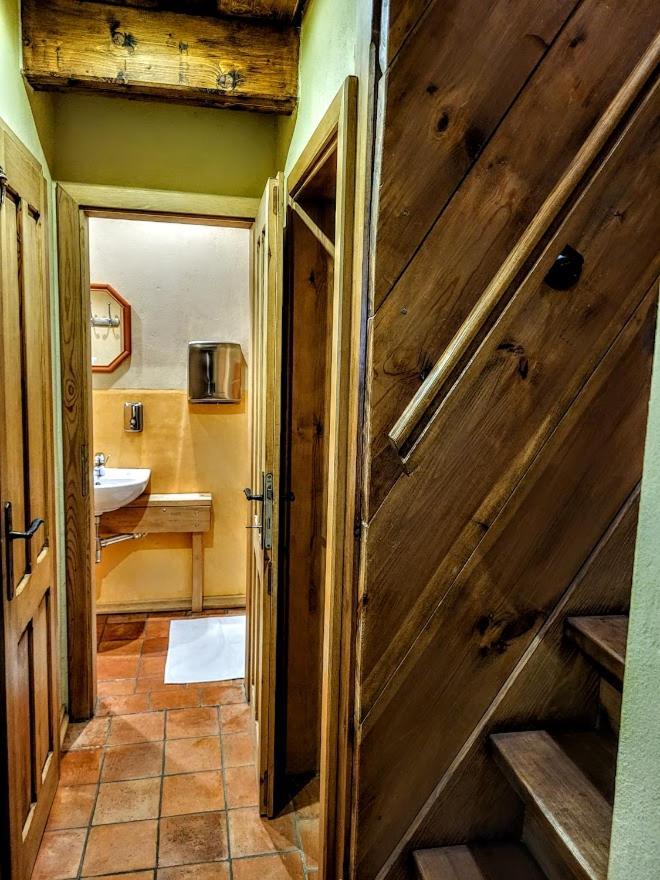Apartmany Cerveny Dvur Chvalšiny المظهر الخارجي الصورة
