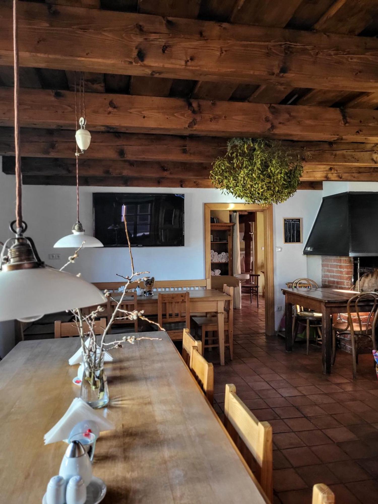 Apartmany Cerveny Dvur Chvalšiny المظهر الخارجي الصورة