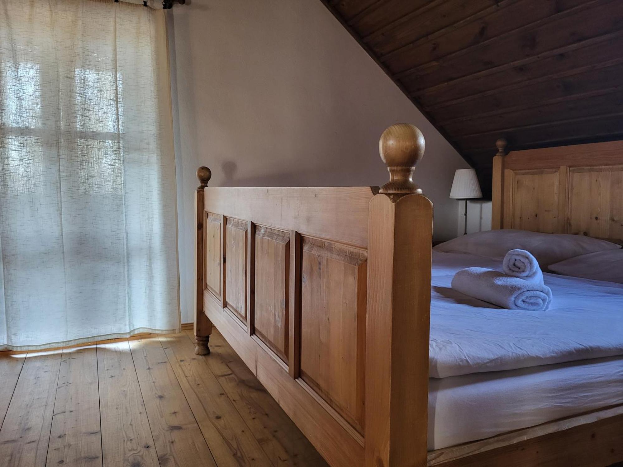 Apartmany Cerveny Dvur Chvalšiny المظهر الخارجي الصورة